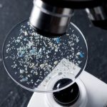 Еврокомиссия утвердила методику измерения микропластика в питьевой воде